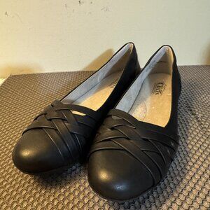 Black Leather Flats Size  8.5